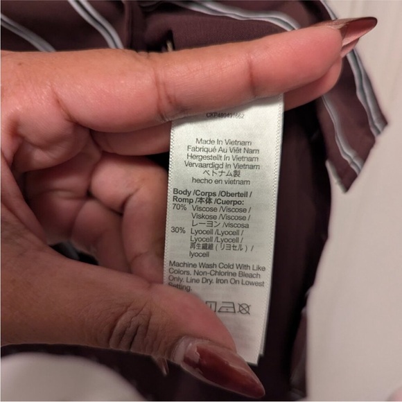 Madewell Oversize Satin Boyfriend Button-Up Shirt - Picture 8 of 9